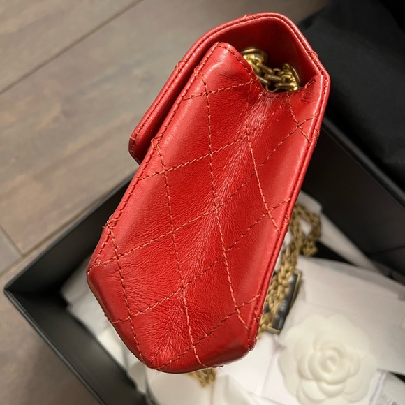 Authentic Chanel 2.55 mini aged calfskin in Red - Picture 2 of 9